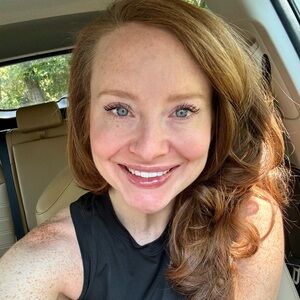 Meet your Posher, Leslie